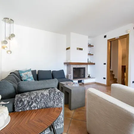 Villa Germasino Sleeps 8 Pool *