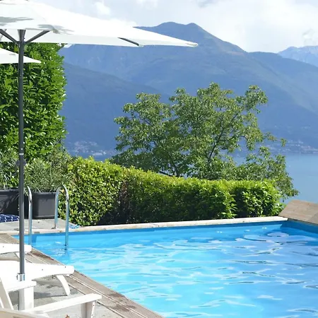 Germasino Sleeps 8 Pool ヴィラ Morbio